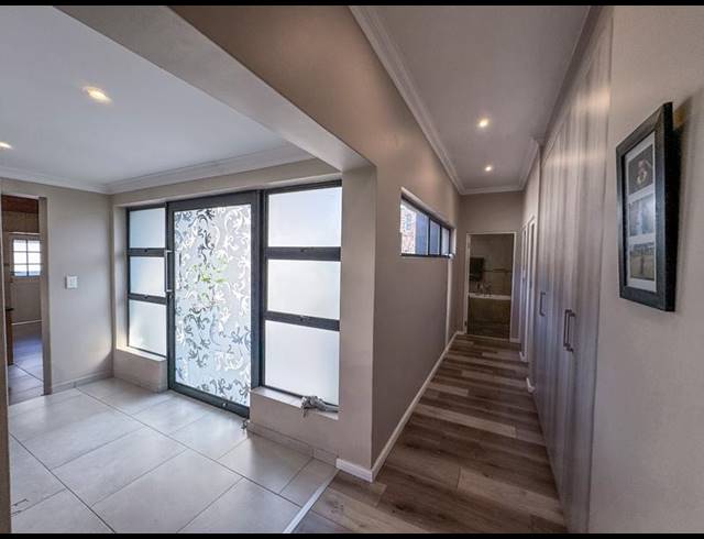 3 BEDROOM HOUSE FOR SALE IN MIDSTREAM MEADOWS